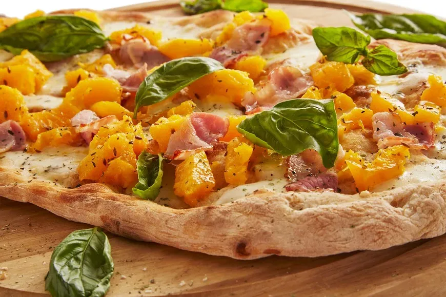 Zdjęcie Co z ciasta na pizzę? 10 zaskakujących przepisów na smaczne dania