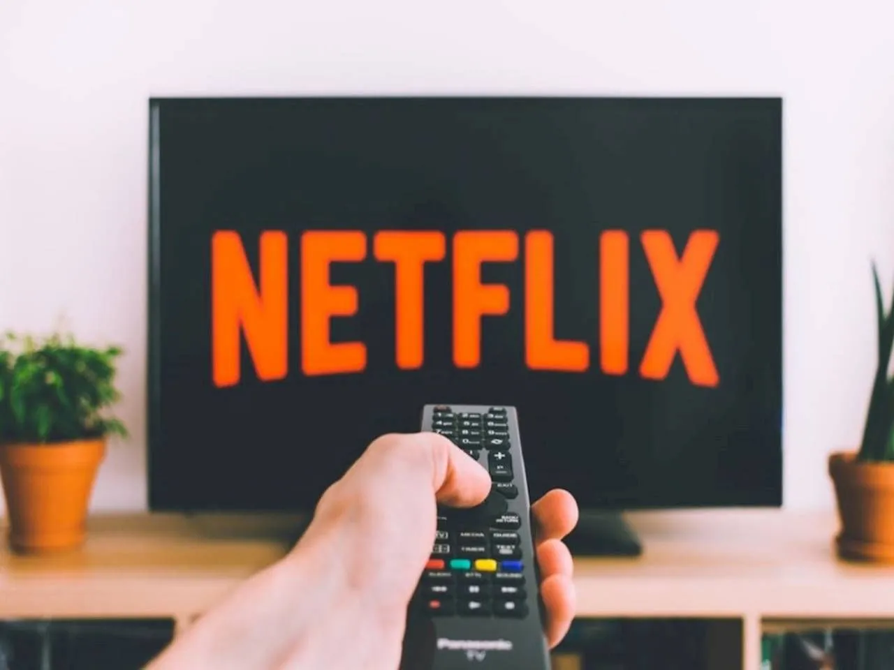 Zdjęcie HBO czy Netflix - który serwis streamingowy zapewnia lepszą jakość?