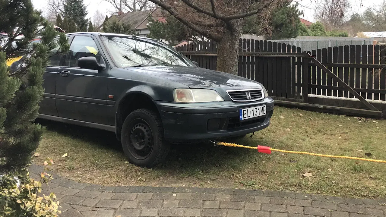 Zdjęcie Jak holować auto bez haka - bezpieczne metody i ważne wskazówki