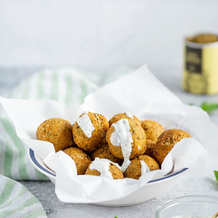 Zdjęcie Wie lange brauchen falafel in der heißluftfritteuse für perfekte Ergebnisse?