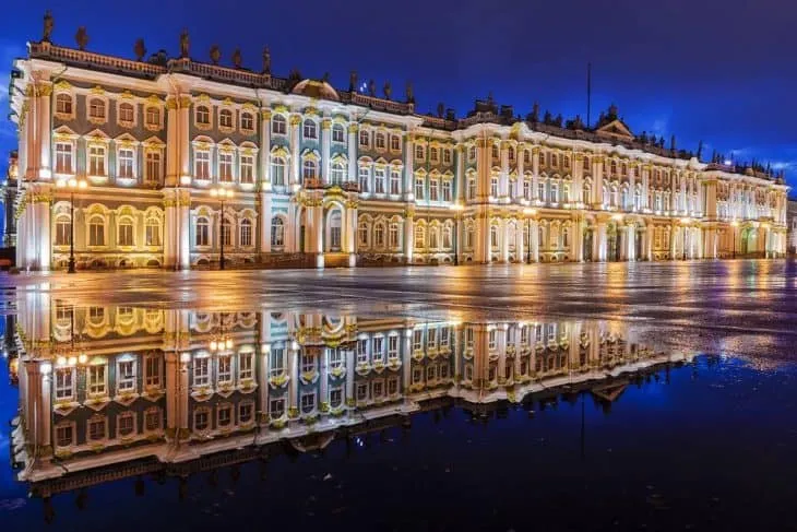 Zdjęcie Muzeum sztuki w Petersburgu: odkryj tajemnice Hermitage i jego skarby