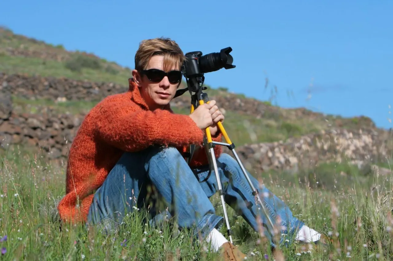 Zdjęcie Kim jest fotograf i jakie ma kluczowe umiejętności w pracy?