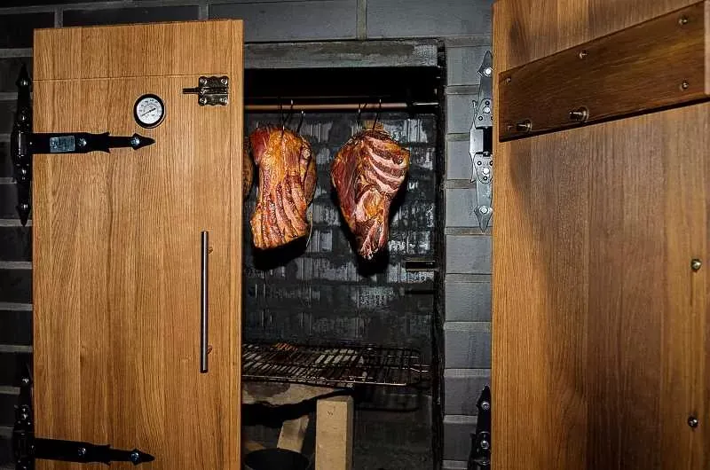 Zdjęcie Jak zbudować trwały grill i wędzarnię murowane, które zachwycą smakami