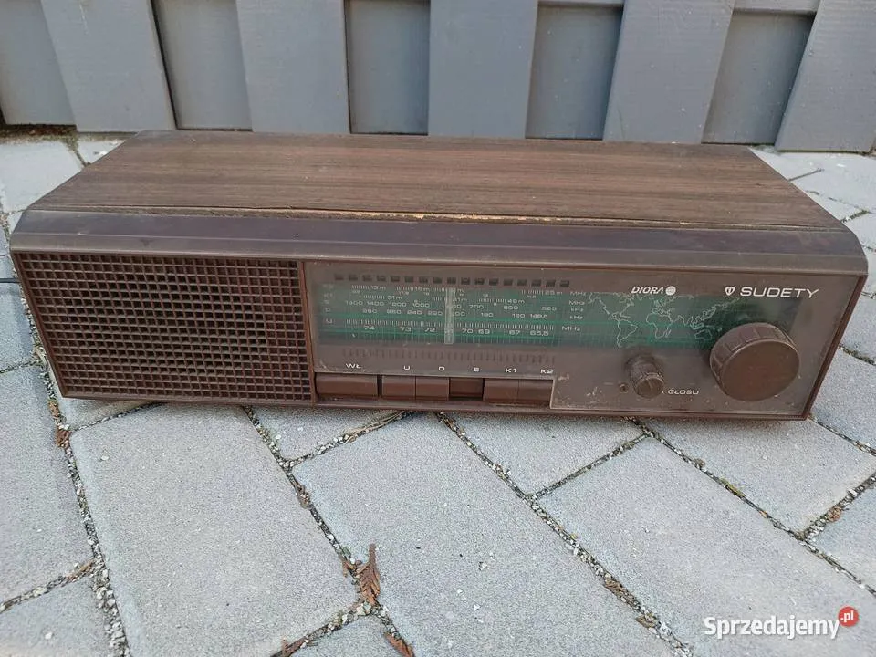 Zdjęcie Diora Sudety - legendarny odbiornik radiowy, specyfikacja i parametry techniczne