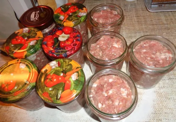 Zdjęcie Prosty przepis na kiełbasę słoikową w Thermomixie, który zachwyci