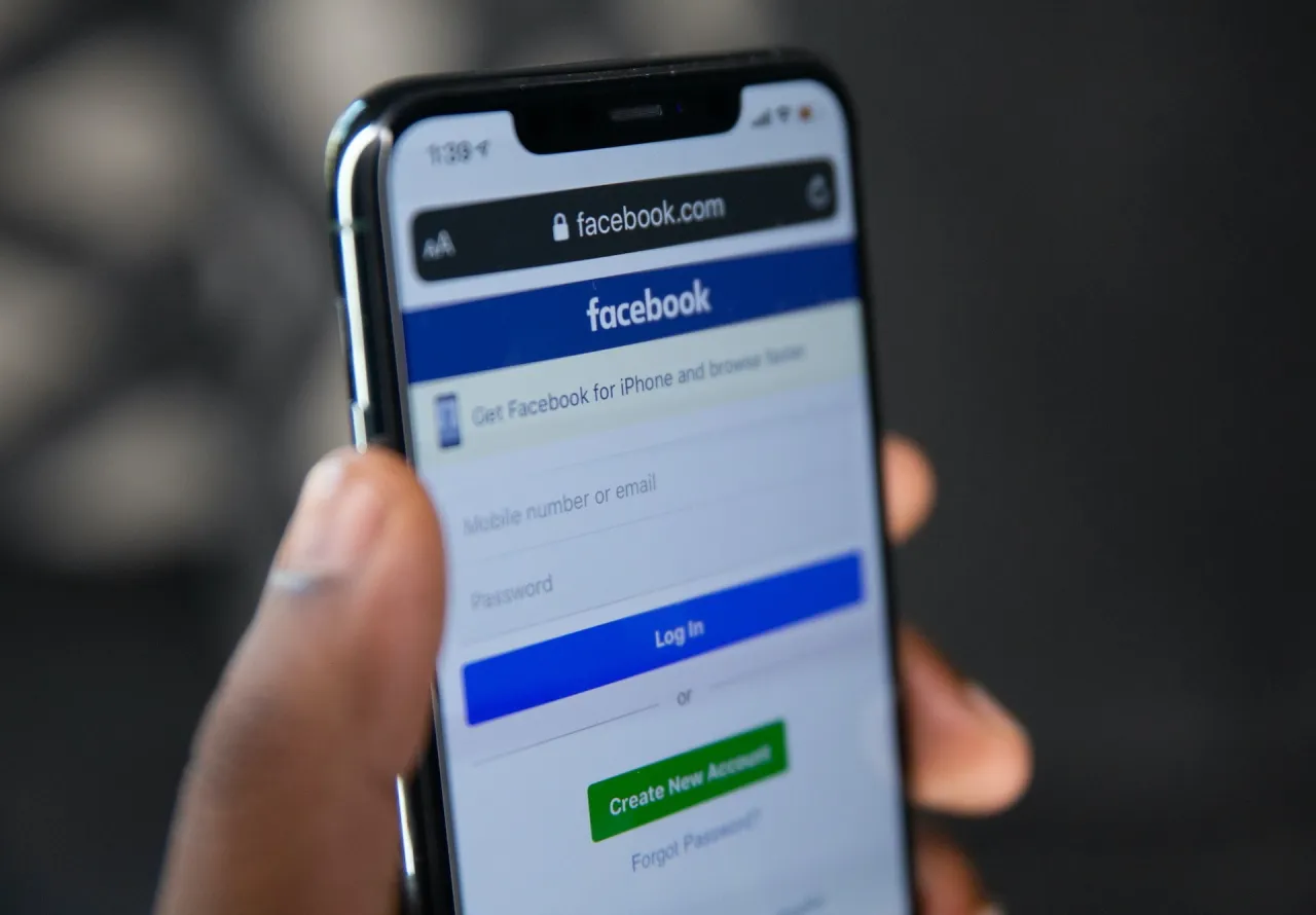Zdjęcie Jak odzyskać hasło na Facebook i uniknąć utraty dostępu do konta