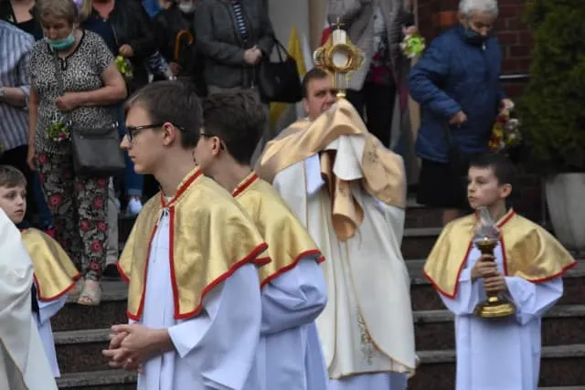 Zdjęcie Kto założył kościół katolicki i dlaczego to ma znaczenie?