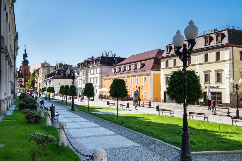 Zdjęcie Najlepsze miejsca na spacer w Jeleniej Górze, które musisz poznać