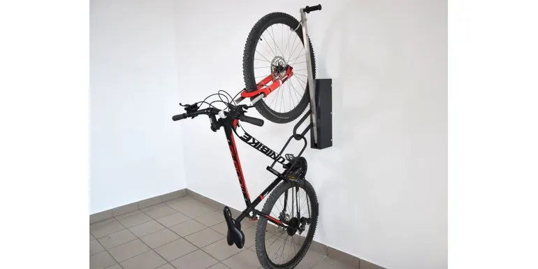 Zdjęcie Jak skutecznie przypiąć rower w piwnicy, aby uniknąć kradzieży?