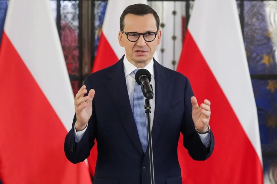 Zdjęcie Premier Morawiecki w aferze Pegasus. Oburzony Mariusz Kamiński.
