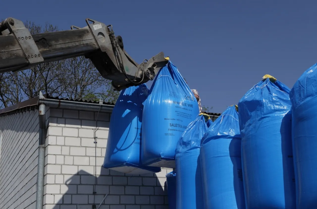 Zdjęcie Ile kosztuje nawóz saletrzak? Ceny, które zaskoczą rolników w 2025 roku