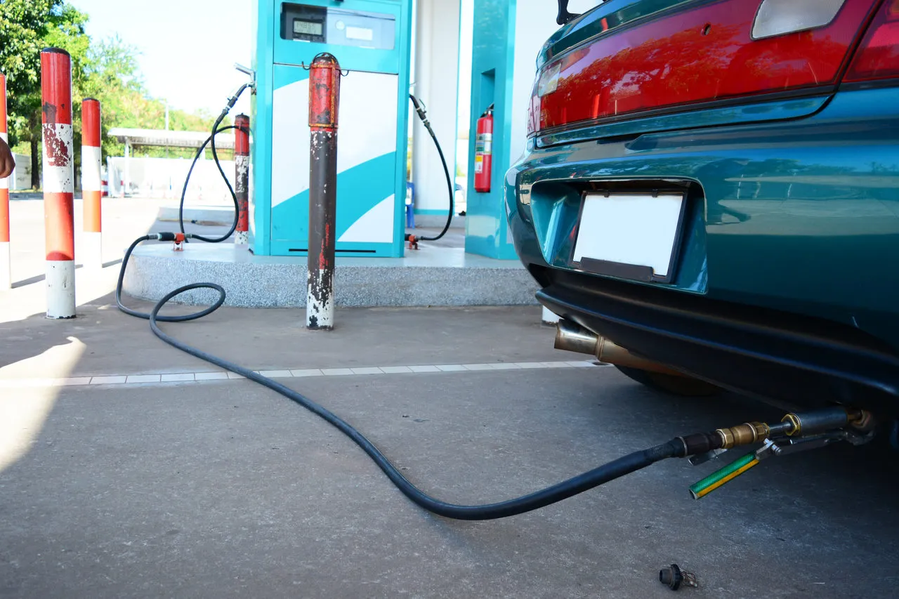 Zdjęcie LPG czy benzyna: Które paliwo jest tańsze i bardziej ekologiczne?