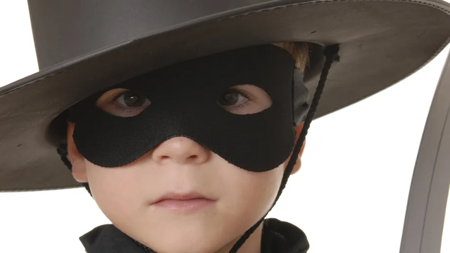 Zdjęcie Jak zrobić strój Zorro - proste kroki do idealnego kostiumu