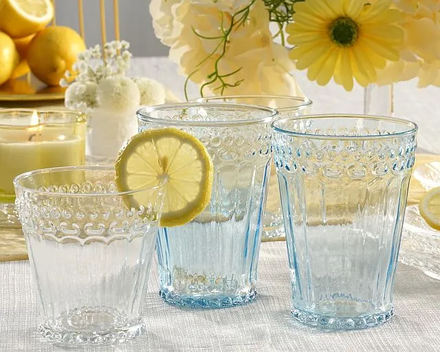 Zdjęcie Kolorowe szklanki do napojów zimnych – idealne na każdą okazję