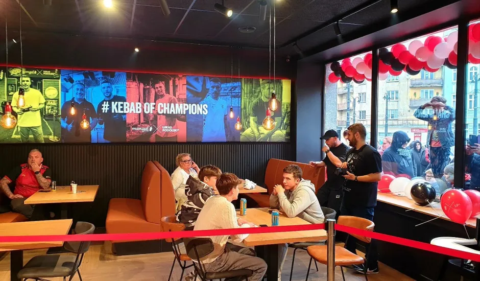 Zdjęcie Kebab Podolskiego w Polsce: Gdzie zjesz? Menu, ceny, opinie!