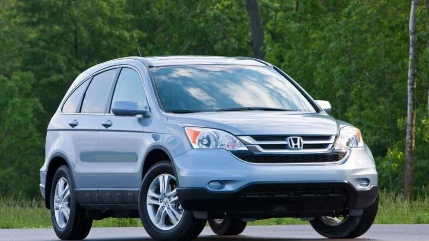 Zdjęcie Gdzie są bezpieczniki w hondzie CR-V i jak je łatwo znaleźć