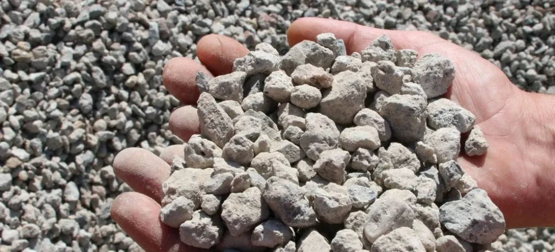 Zdjęcie Co to jest kruszywo z recyklingu? Odkryj jego zastosowania i korzyści dla budownictwa