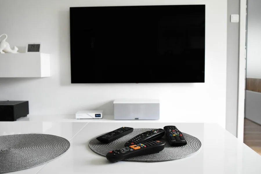 Zdjęcie Jak połączyć telefon z telewizorem Philips - proste sposoby i porady
