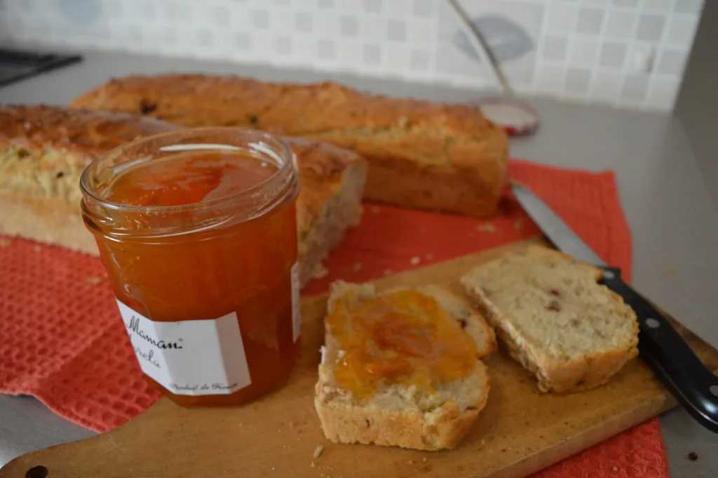 Zdjęcie Ile chleba z 1 kg mąki? Odkryj tajemnice pieczenia i przepisy