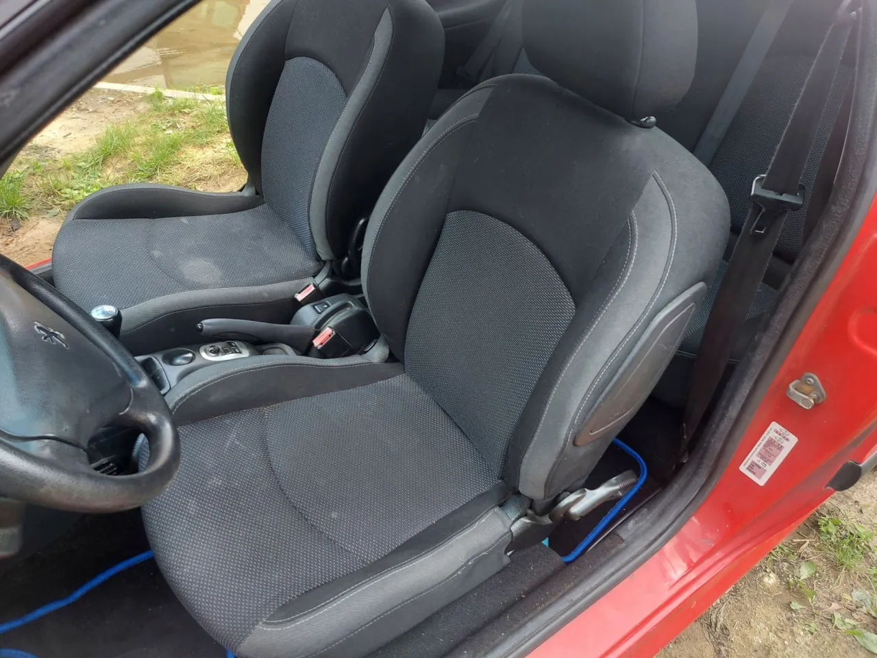 Zdjęcie Jak naprawić fotel peugeot 206 - rozwiązania na najczęstsze problemy