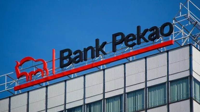 Zdjęcie Pekao i PKO SA - opinie klientów o bankach w 2025 roku