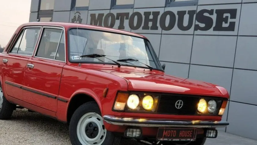Zdjęcie Czerwony Fiat 125p: Historia i Fakty o Kultowym Polskim Aucie