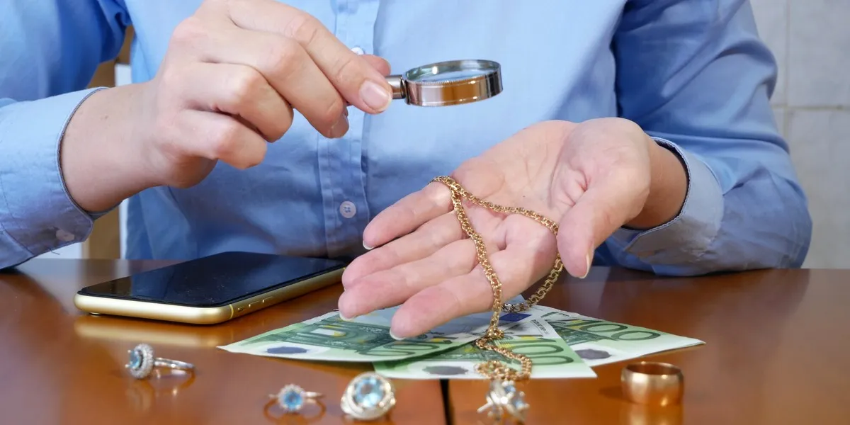 Zdjęcie Co sprzedać w lombardzie? Przewodnik 2024: Zyskaj najwięcej!