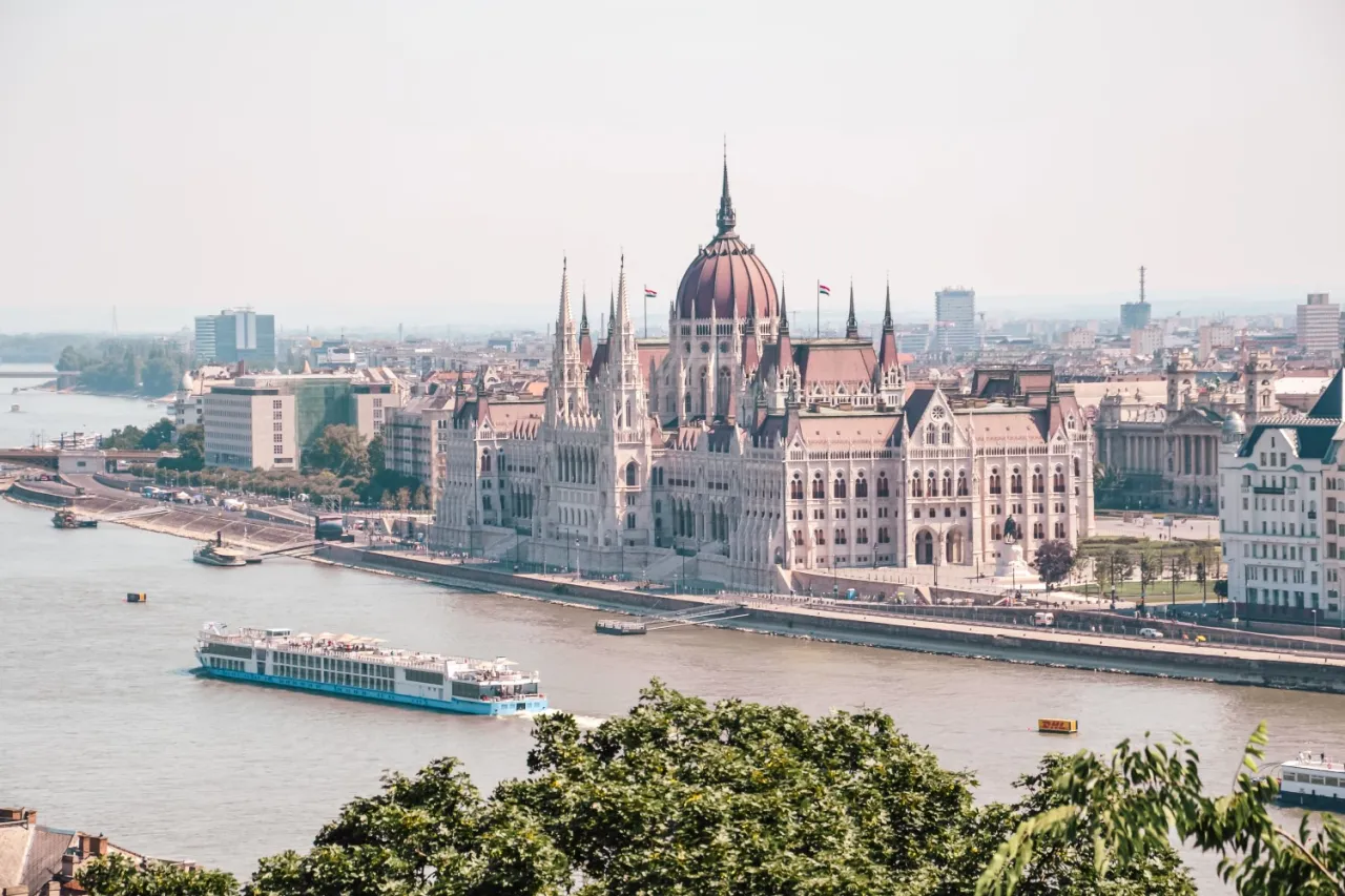 Zdjęcie Budapeszt: Fascynujący przewodnik po najlepszych atrakcjach
