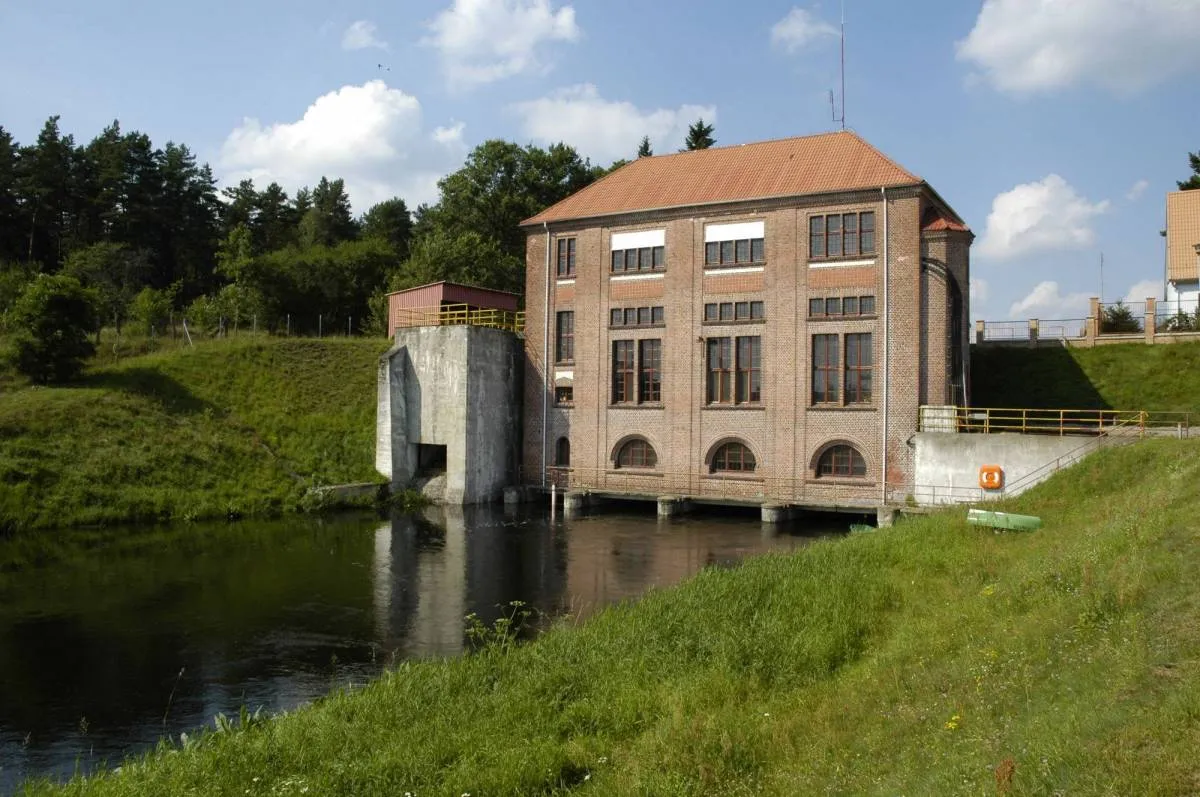 Zdjęcie Elektrownia wodna zachodniopomorskie - historia i nowoczesne technologie