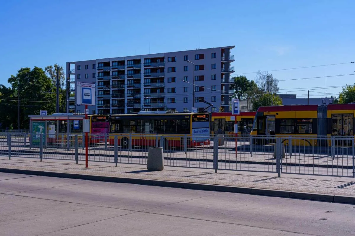 Zdjęcie Ile osiedli znajduje się w Bemowie Lotnisko? Zaskakujące informacje!