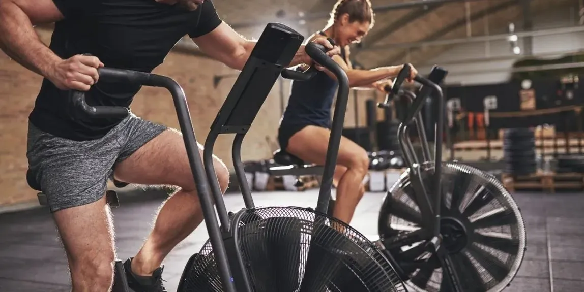 Zdjęcie Jak robić cardio na bieżni: skuteczne techniki i błędy do uniknięcia