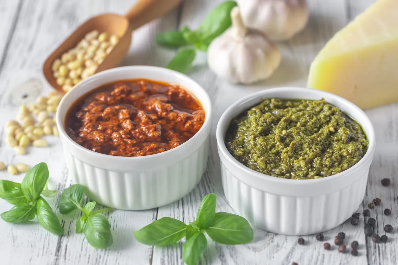 Zdjęcie Jak przechowywać pesto z czosnku niedźwiedziego, aby uniknąć psucia się