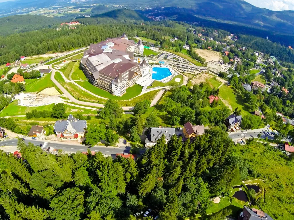 Zdjęcie Ile kosztuje nocleg w Polsce? Sprawdź najlepsze oferty i ceny