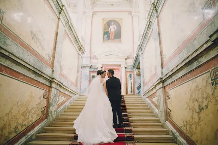 Zdjęcie Fotograf czy kamerzysta na wesele – co wybrać, aby nie żałować?