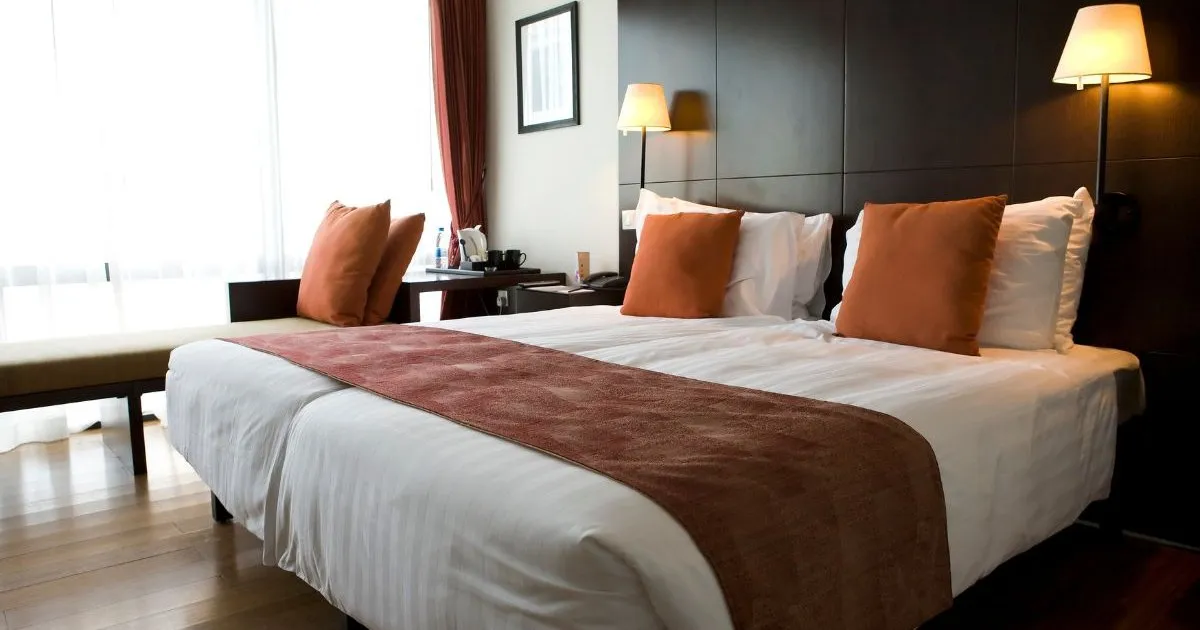 Zdjęcie Jak zostawić pokój w hotelu i uniknąć nieprzyjemnych niespodzianek