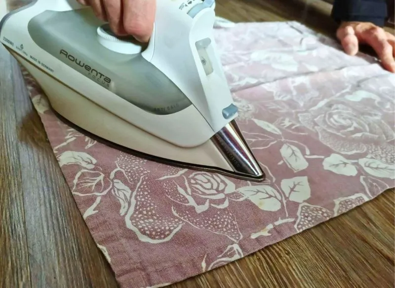 Zdjęcie Jak naprawić wybrzuszony panel - skuteczne metody na wodne uszkodzenia