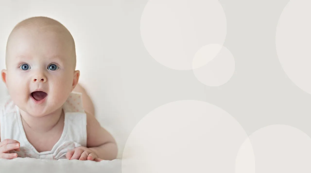 Zdjęcie Co ile je 4 miesięczne dziecko? Sprawdź, ile mleka potrzebuje