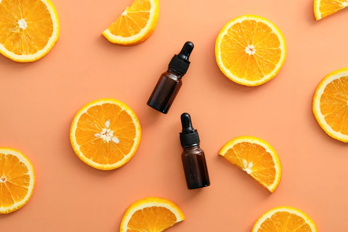 Zdjęcie Ile wchłania się serum z witaminą C? Odkryj skuteczne metody aplikacji