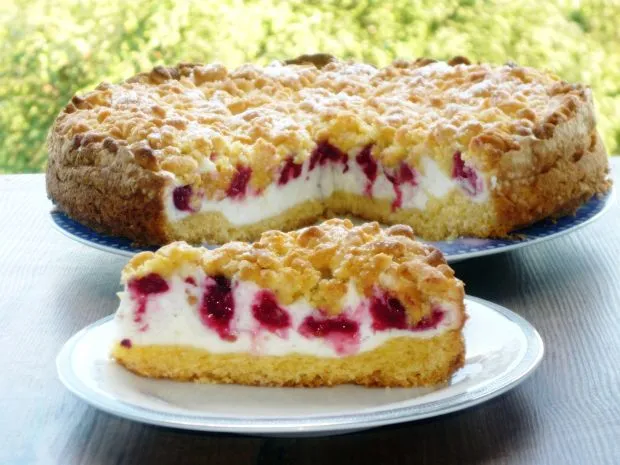 Zdjęcie Prosty przepis na ciasto z musem malinowym – zrób je szybko i bez błędów