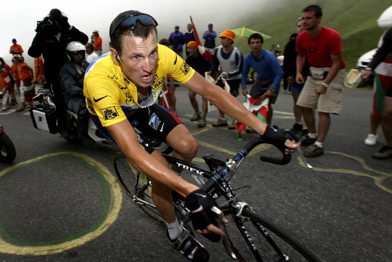 Zdjęcie Lance Armstrong i Kolarz: tajemnice współpracy i jej wpływ na kolarstwo