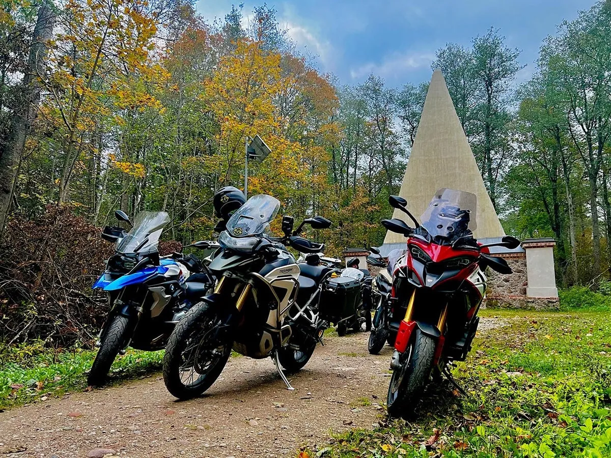 Zdjęcie Trasy motocyklowe Warmia i Mazury – odkryj piękno regionu bez stresu