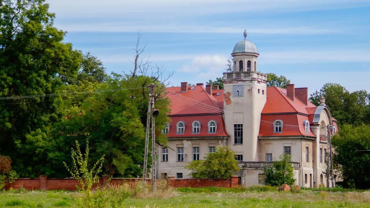 Zdjęcie Najpiękniejsze dworki opolskie: odkryj ich historię i urok