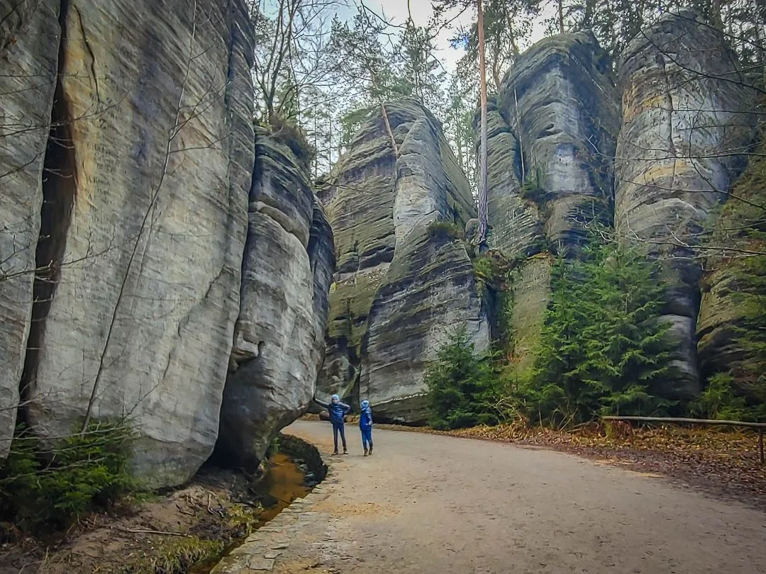 Zdjęcie Skalne miasto Sudety: najważniejsze informacje przed pierwszą wizytą