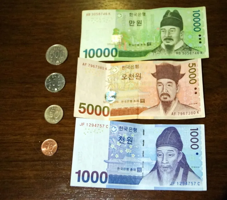 Zdjęcie Jaka waluta w Korei Południowej? Wszystko o wonie i płatnościach