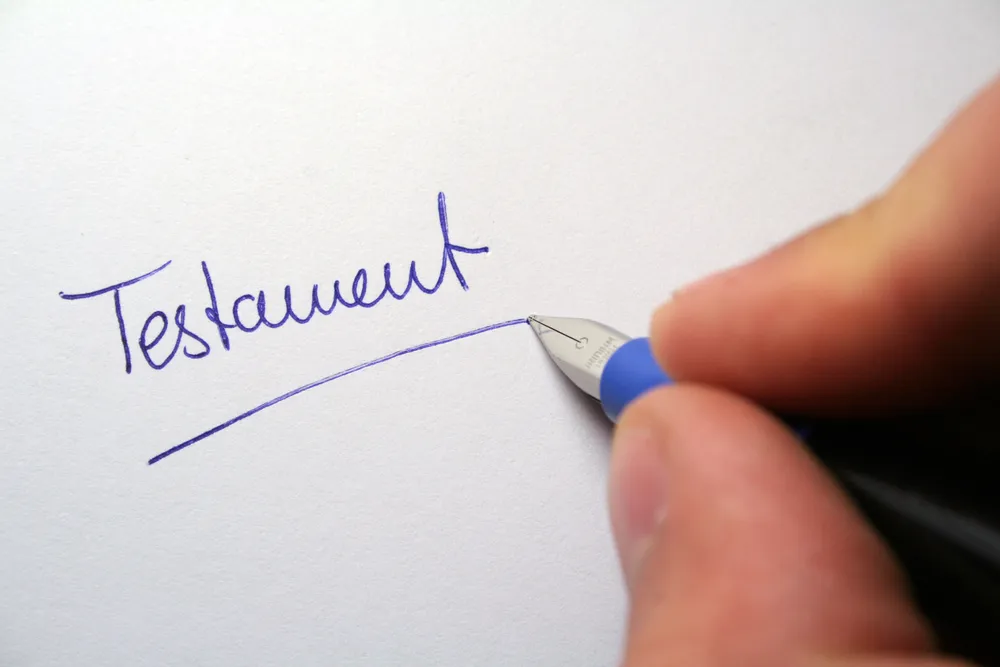 Zdjęcie Jak napisać testament w domu - uniknij błędów i zapewnij ważność