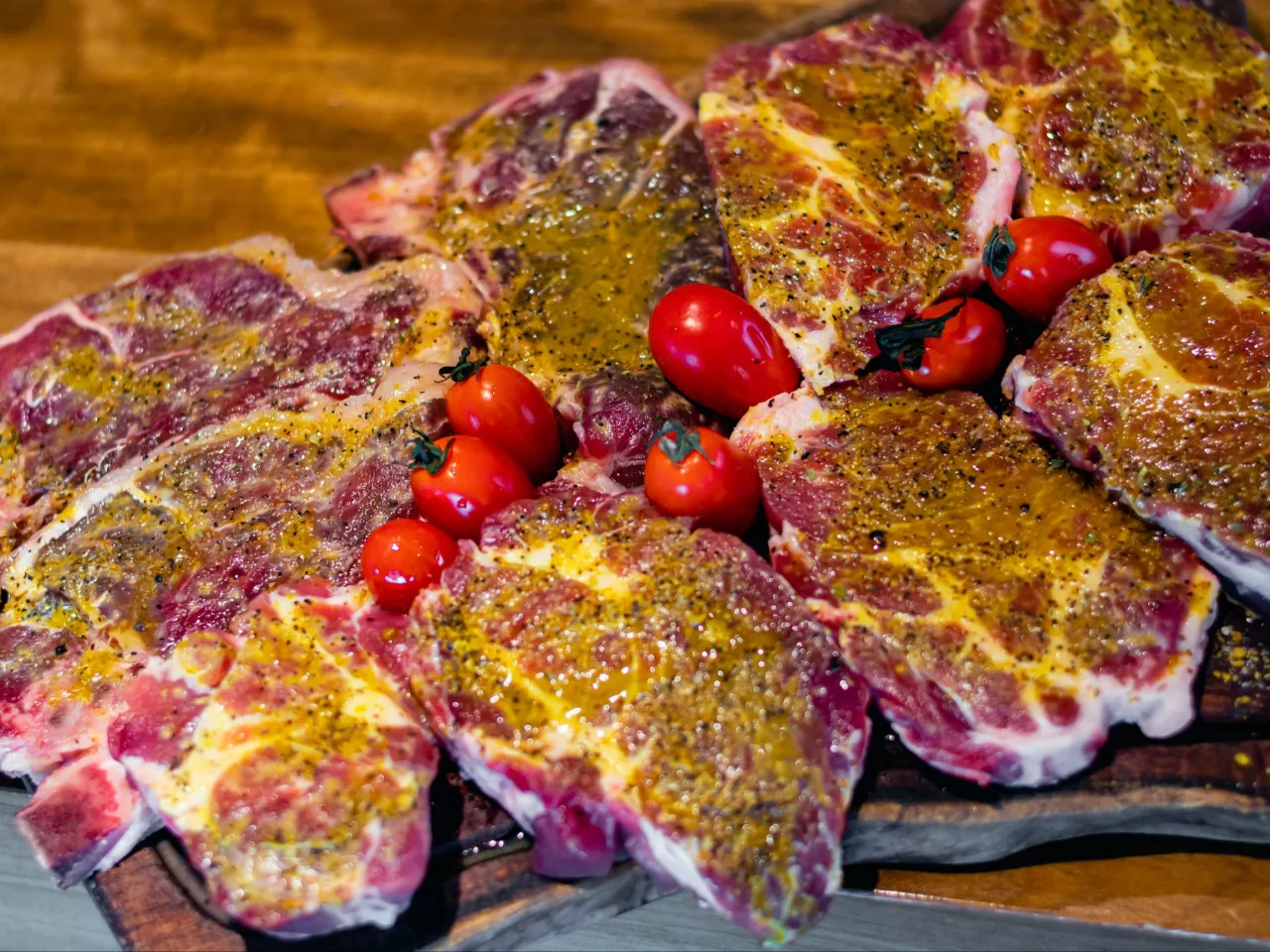 Zdjęcie Kark&oacute;wka na obiad: Soczyste przepisy i sprawdzone triki na idealne mięso