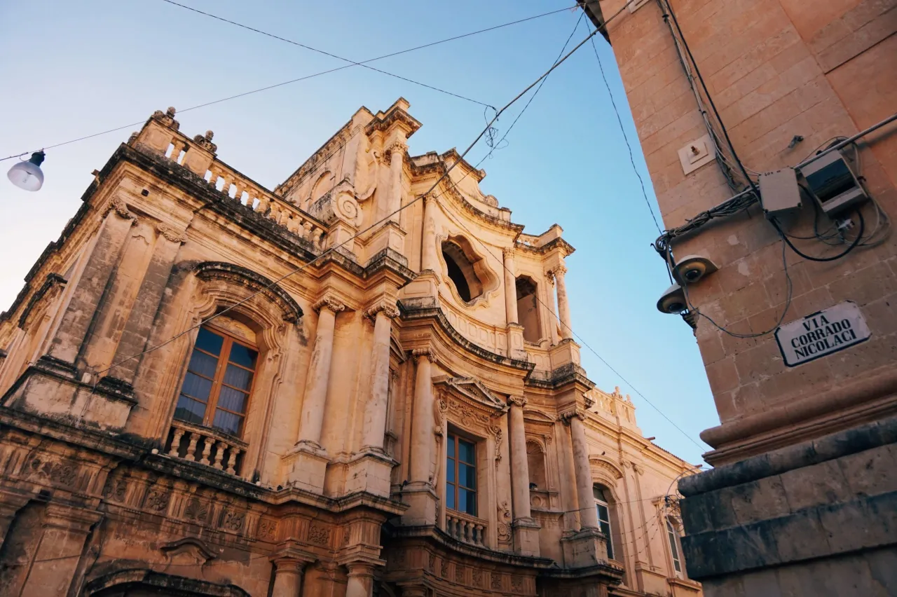 Zdjęcie Czy w Palermo jest bezpiecznie? Odkryj zagrożenia i bezpieczne miejsca