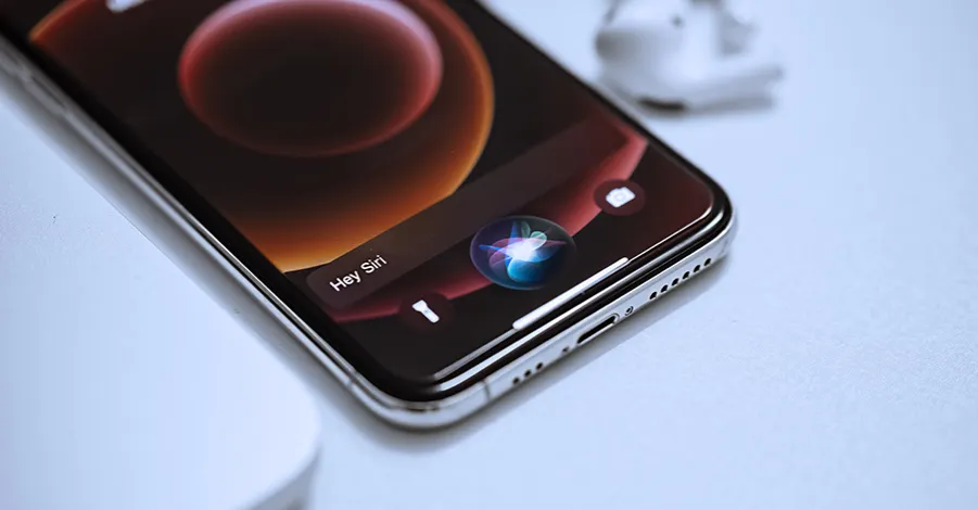 Zdjęcie Jak włączyć Siri na iPhone 11 i uniknąć problemów z ustawieniami