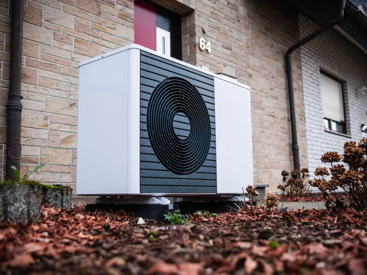 Zdjęcie Jak odprowadzić skropliny z pompy ciepła, aby uniknąć problemów?