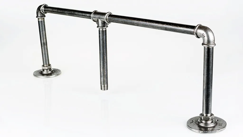 Zdjęcie Jak zrobić regał z rurek hydraulicznych - proste kroki do sukcesu